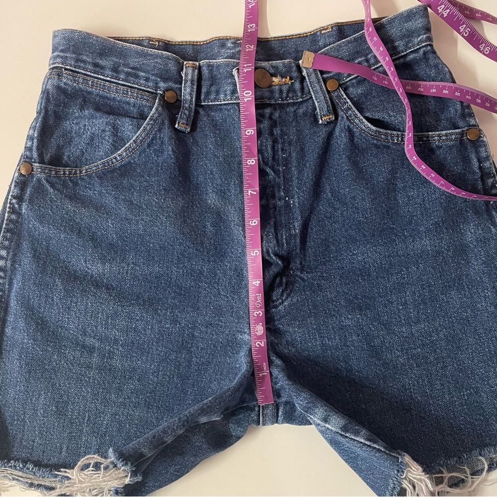 Vintage Denim Blue Women's Wrangler Shorts - Picture 4 of 11